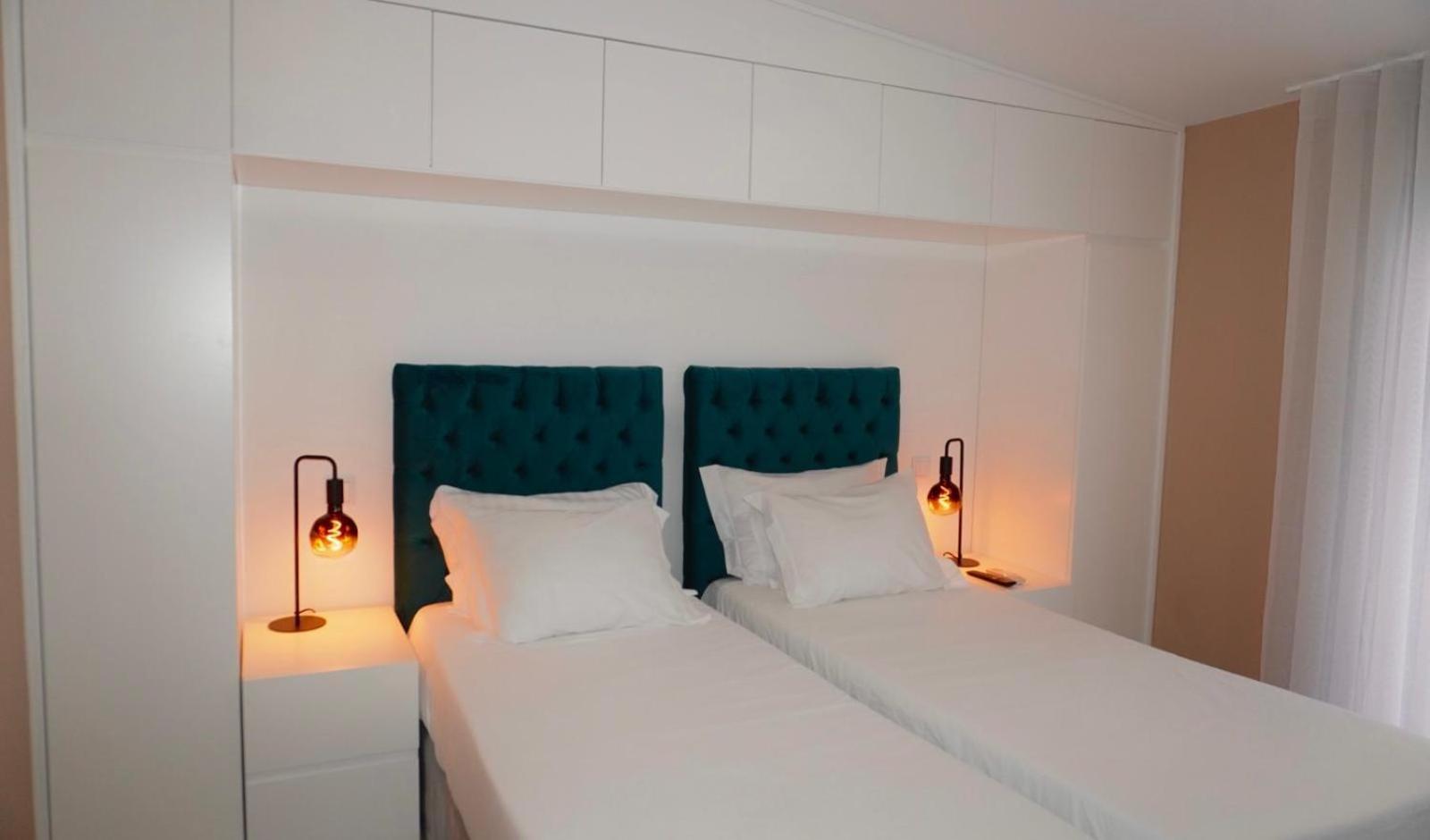 Lux'Otel City Lodge 巴塞卢什 外观 照片